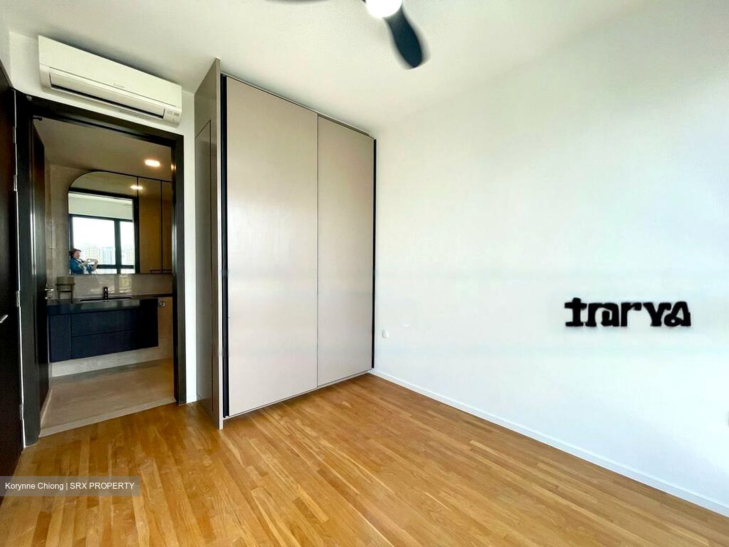 Avenue South Residence (D3), Apartment #424249591